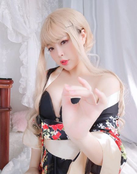 亚洲日韩日本欧永久精品_十万网红美女美酱