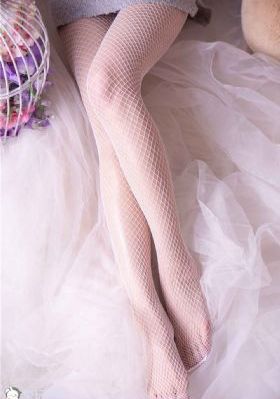 tk女仆挠脚心_4K高清在线