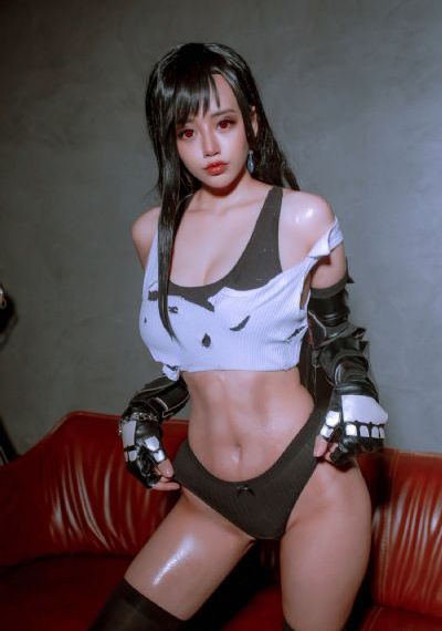穿着丝袜做的里番_1080免费观看