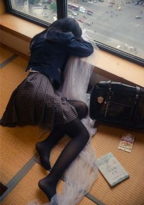 少妇性瘾吹潮喷水_HD电影完整版在线观看